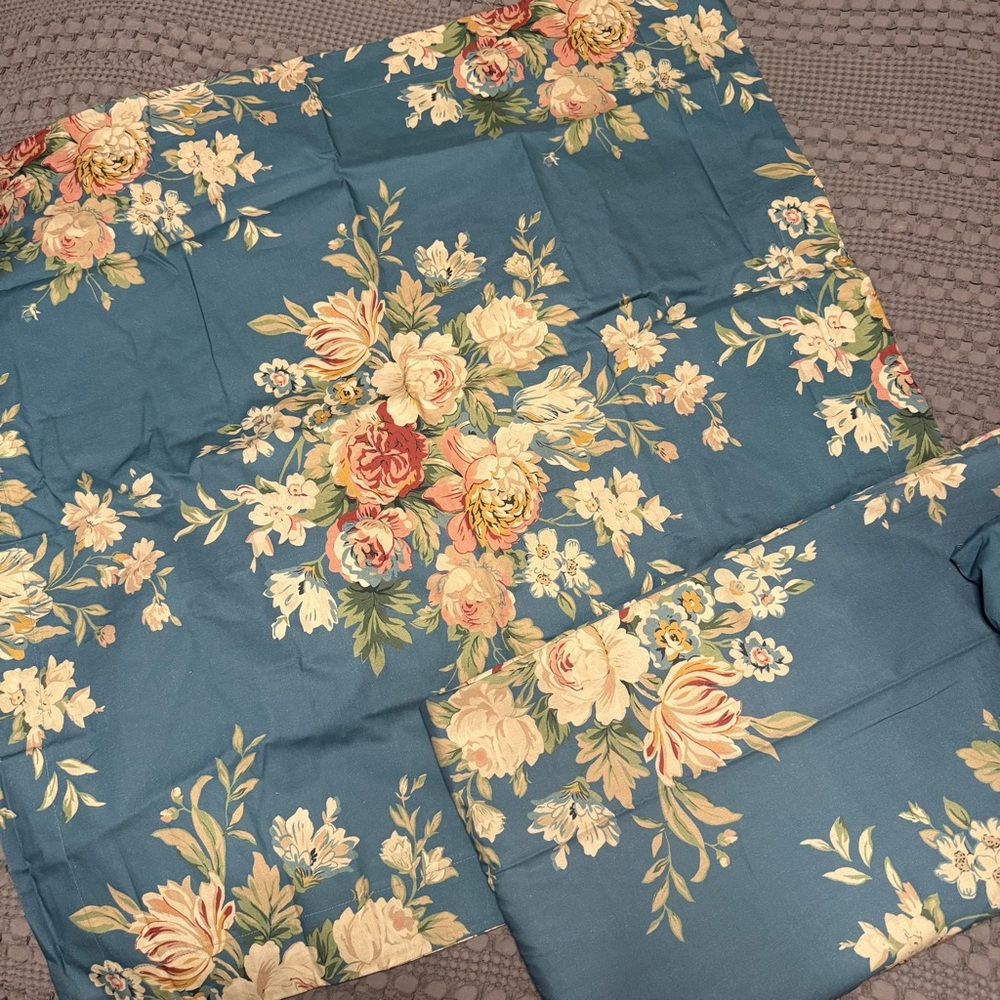 Pottery Barn Floral Blue Queen Duvet with Euro Shams Bedding Set